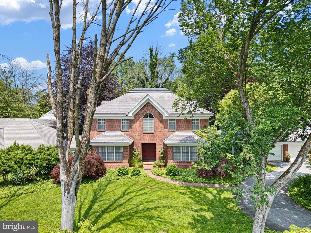 Photo of 2 FARRON DRIVE