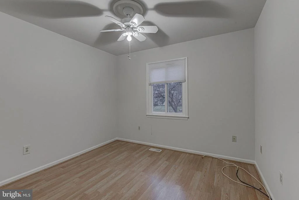 Photo of 2015 MAYFLOWER DRIVE