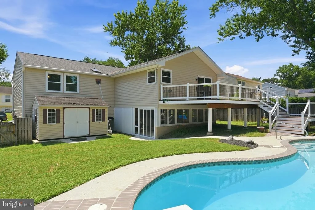 Photo of 490 ELEANOR LANE