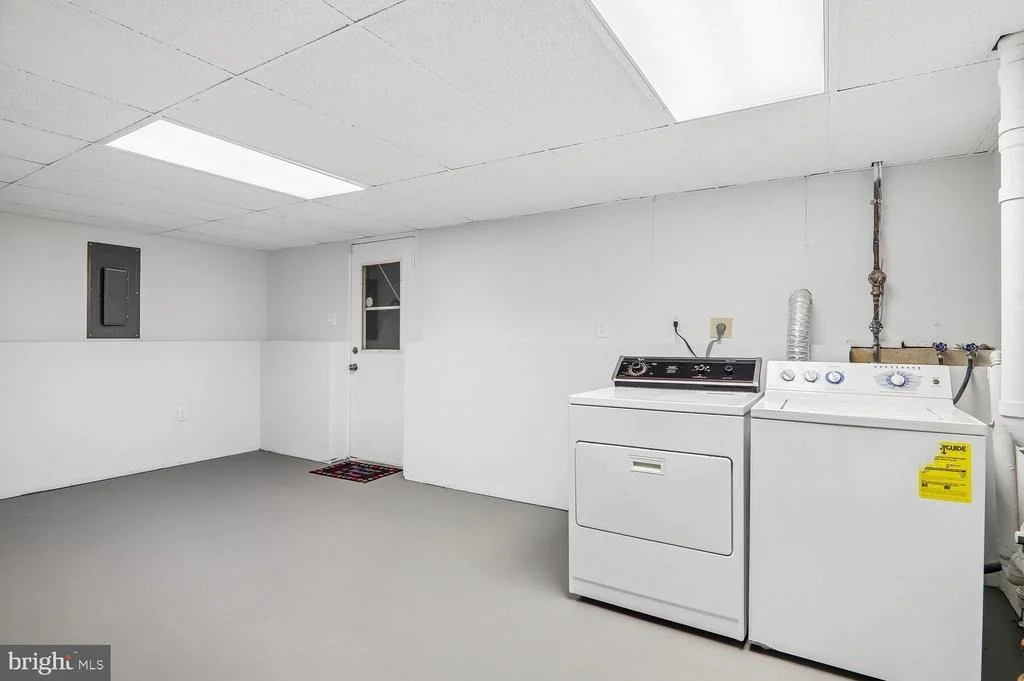 Photo of 6612 SEWARD ROAD