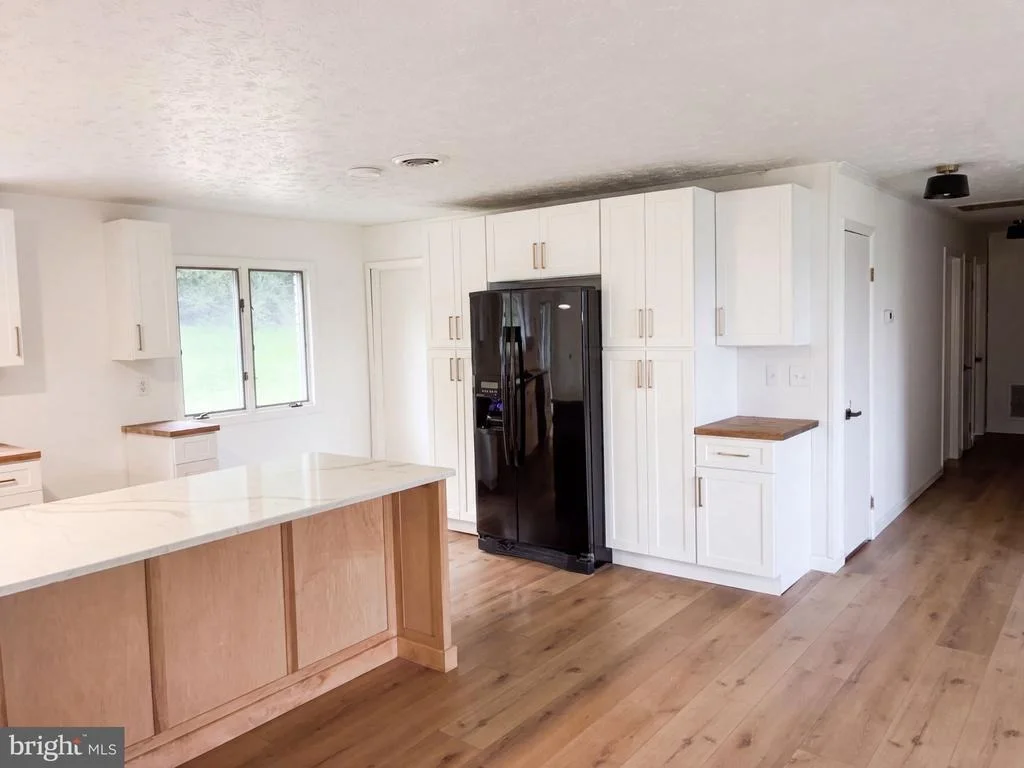 Photo of 814 BECKS GAP ROAD