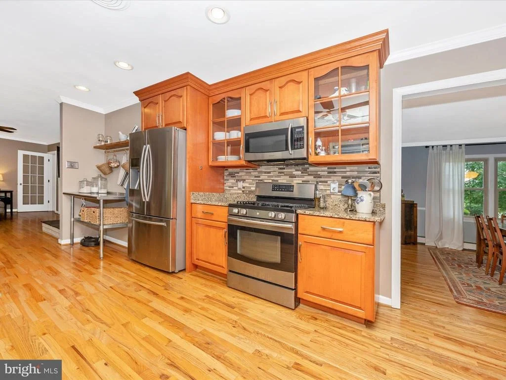 Photo of 201 CRESTVIEW COURT