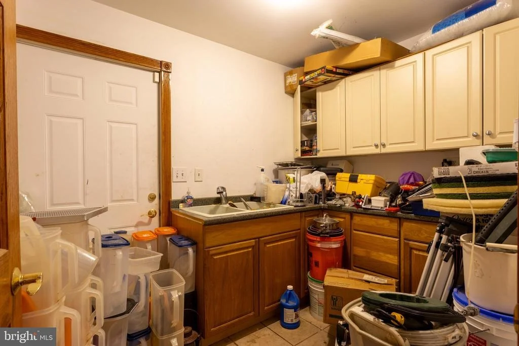 Photo of 415 SHORE DRIVE
