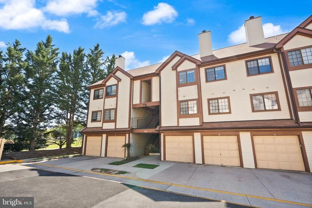 Photo of Unit C at 6013 CURTIER DRIVE
