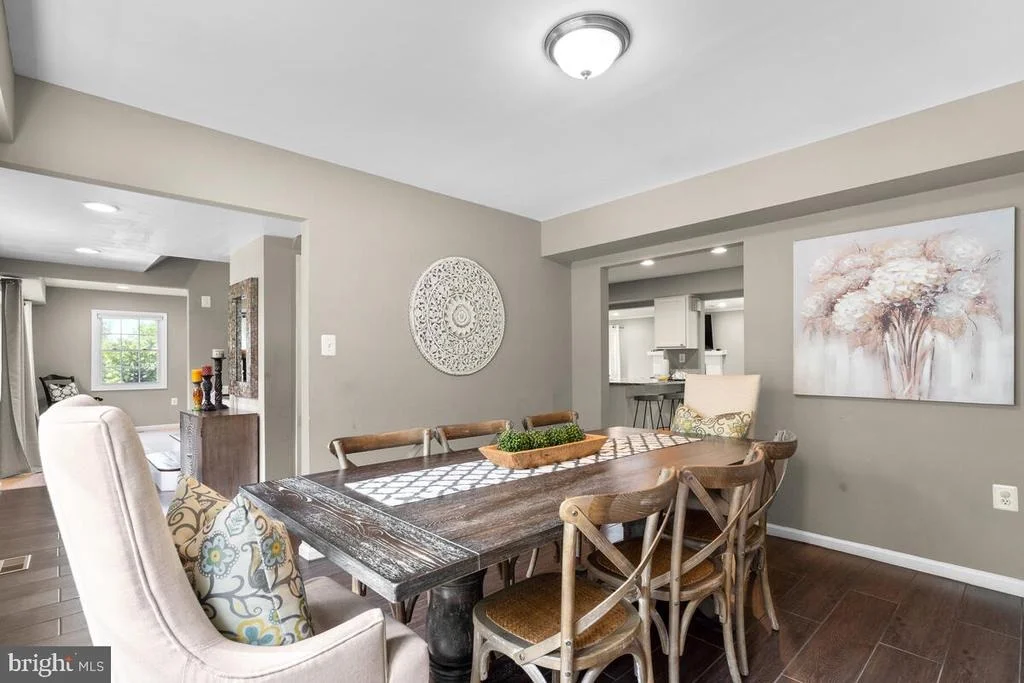 Photo of 14028 BREEZE HILL LANE