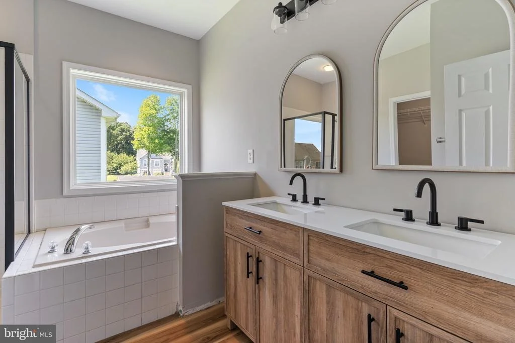 Photo of 203 FOREST AVENUE