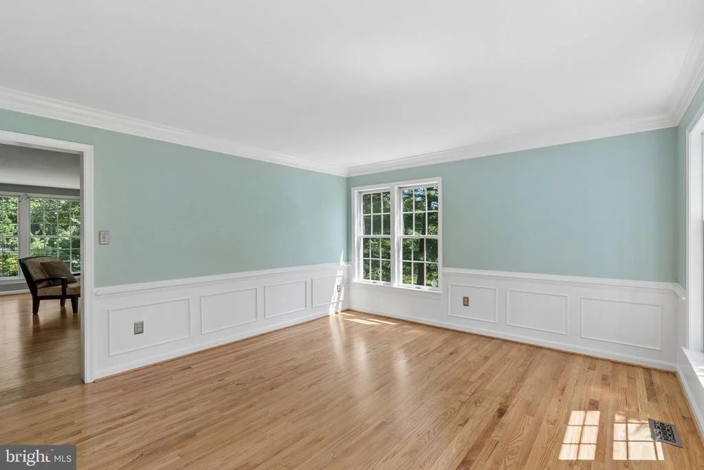 Photo of 1010 OLD BARN ROAD