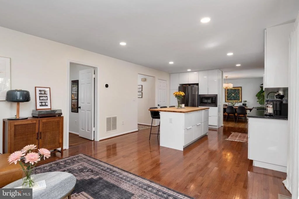 Photo of 237 CHATHAM LANE