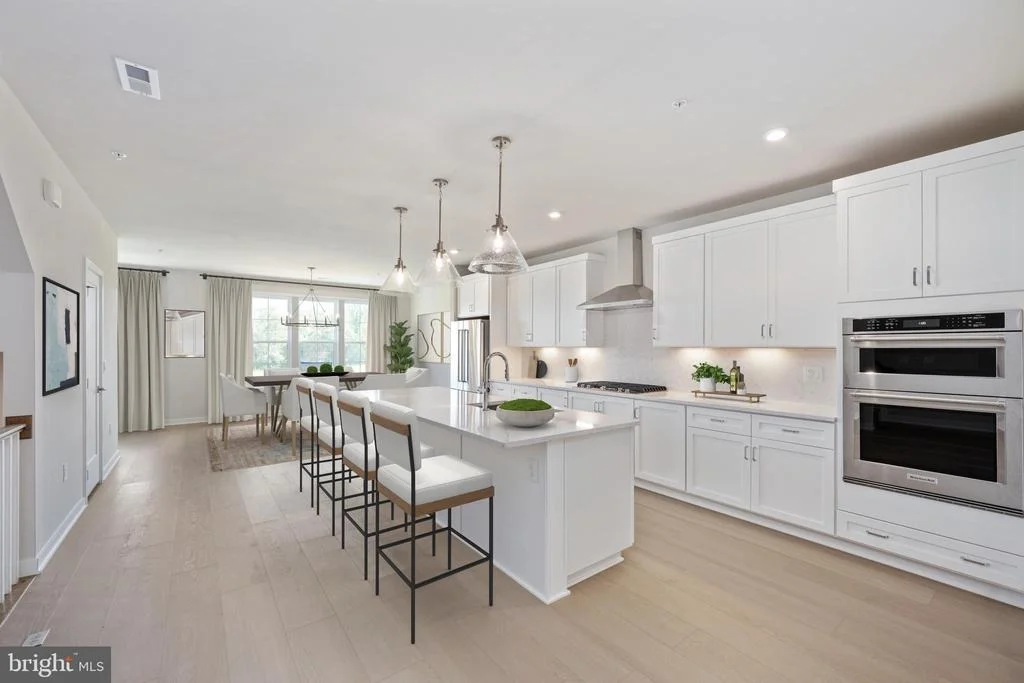 Photo of 22109 MIDMOORE DRIVE