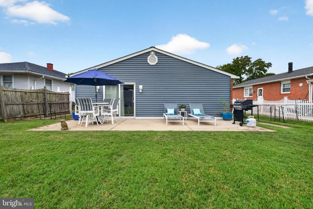 Photo of 2125 MAPLE ROAD