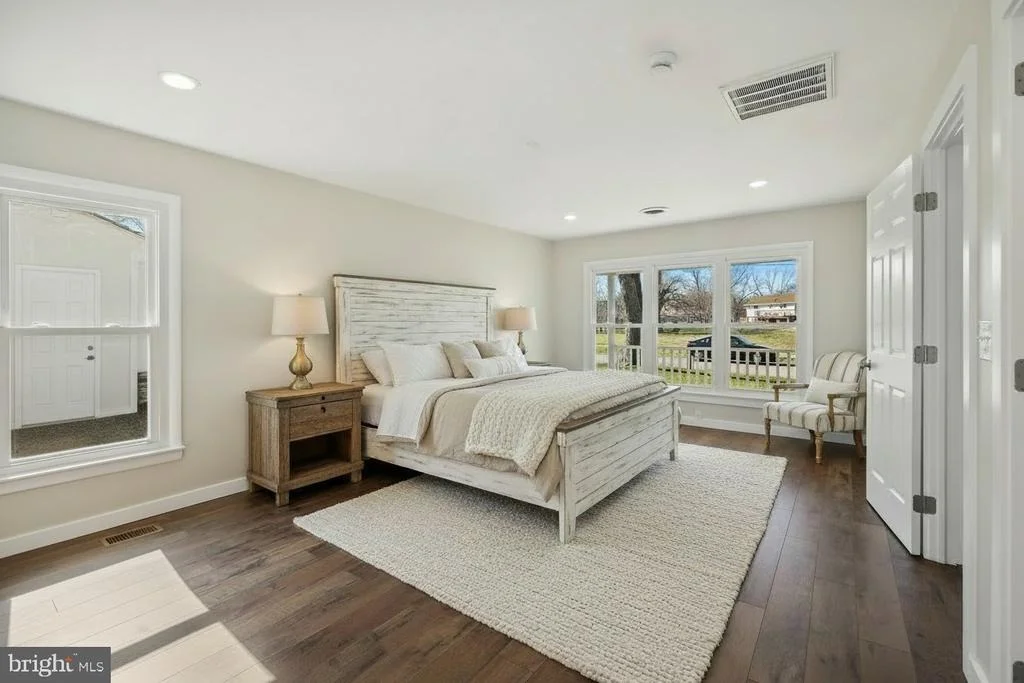 Photo of 1546 RIDGELY DRIVE