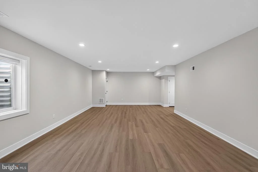 Photo of 127 ALROY ROAD