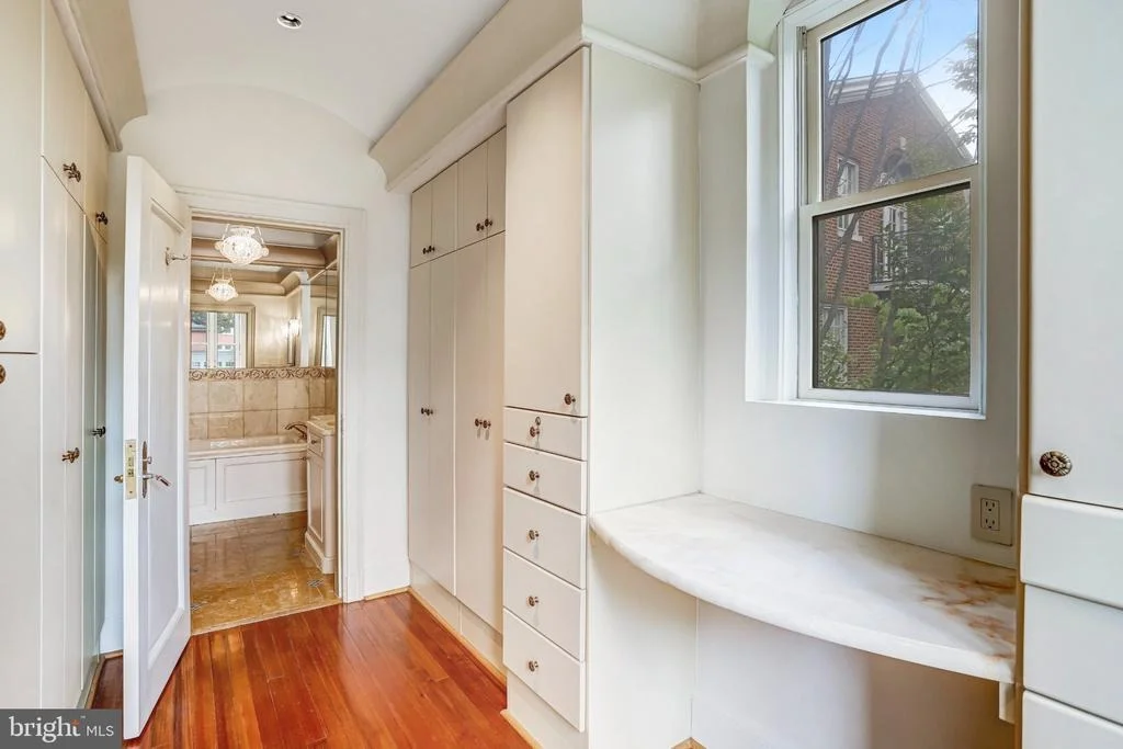 Photo of 2303 BANCROFT PLACE NW