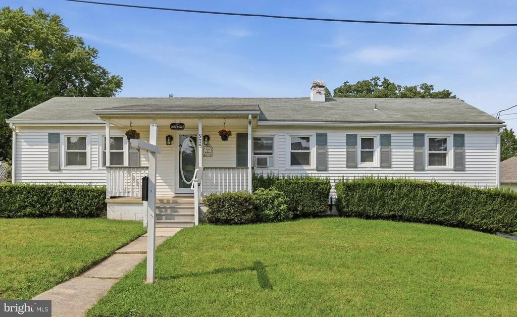 Photo of 905 OAK STREET
