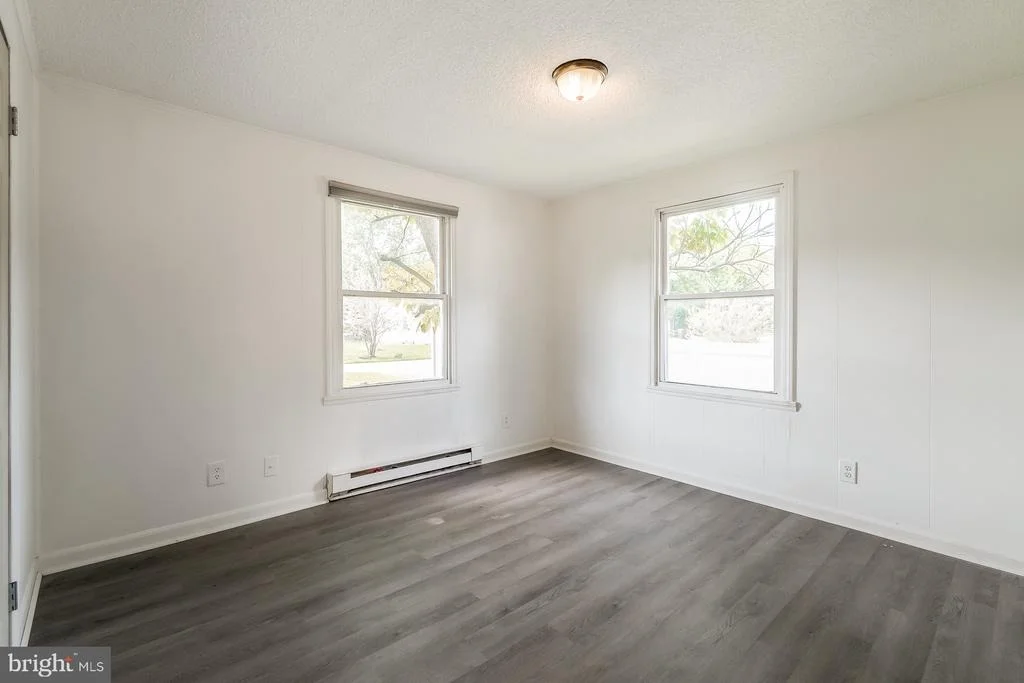 Photo of 107 LEE ROAD