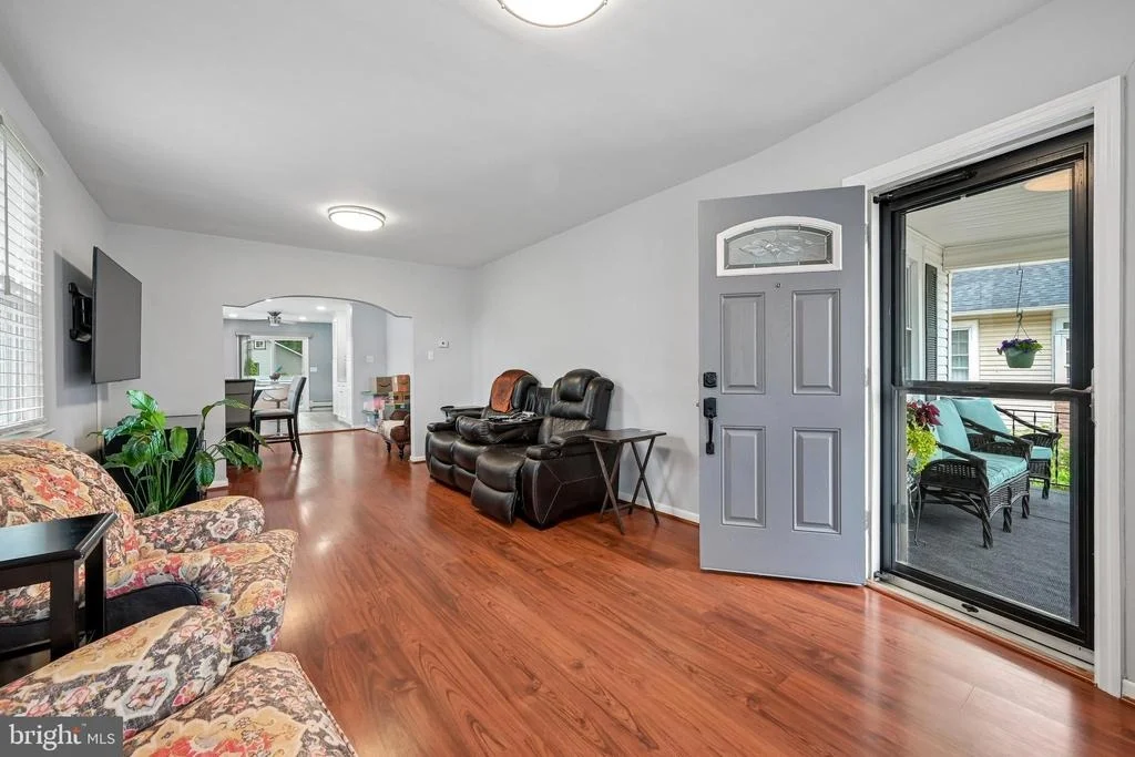 Photo of 211 BARLOW AVENUE