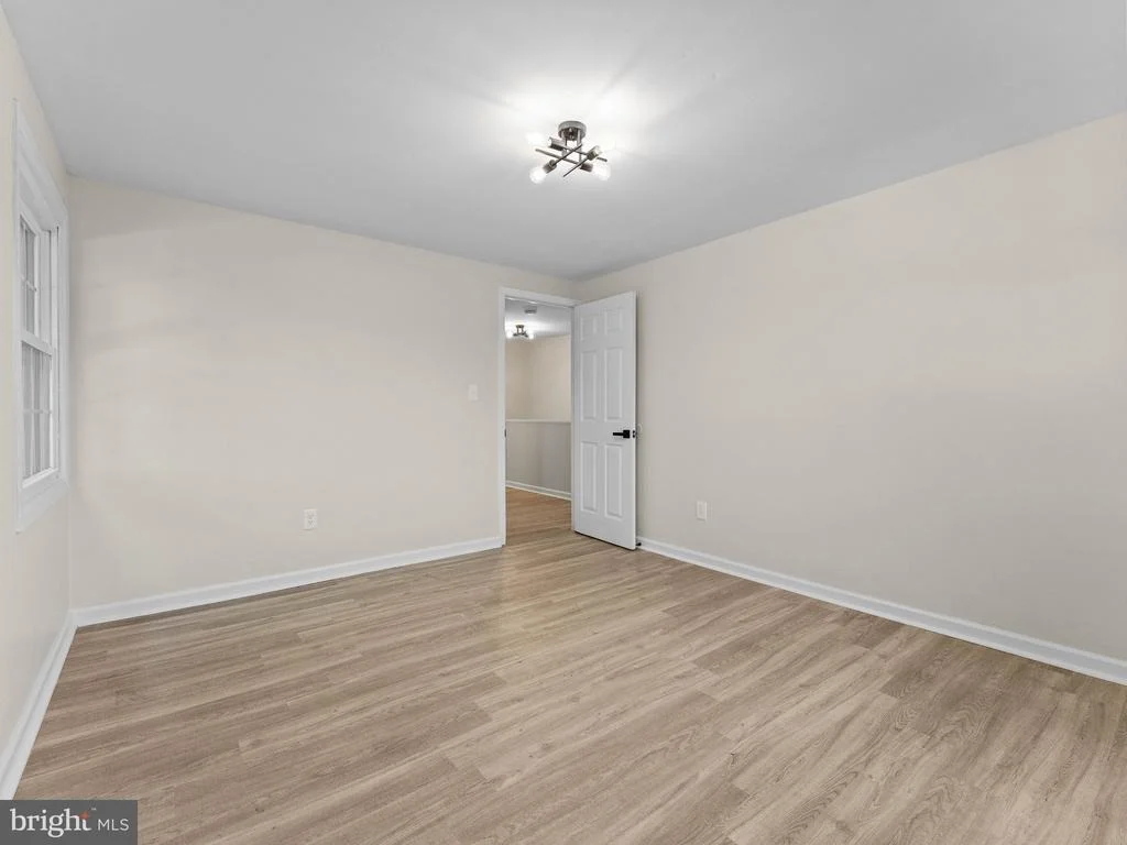 Photo of 60 PINAFORE LANE