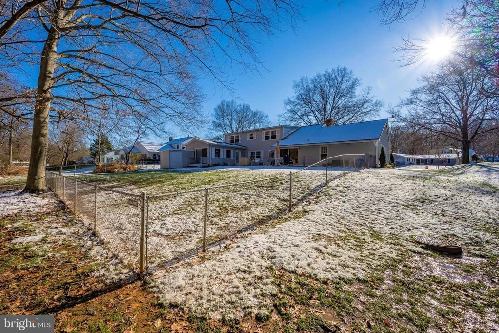 Photo of 8800 MONTPELIER DRIVE