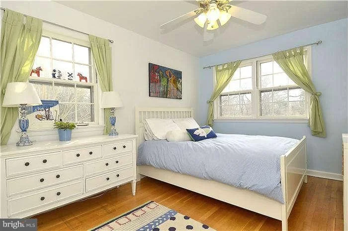 Photo of 1130 CAMERON ROAD