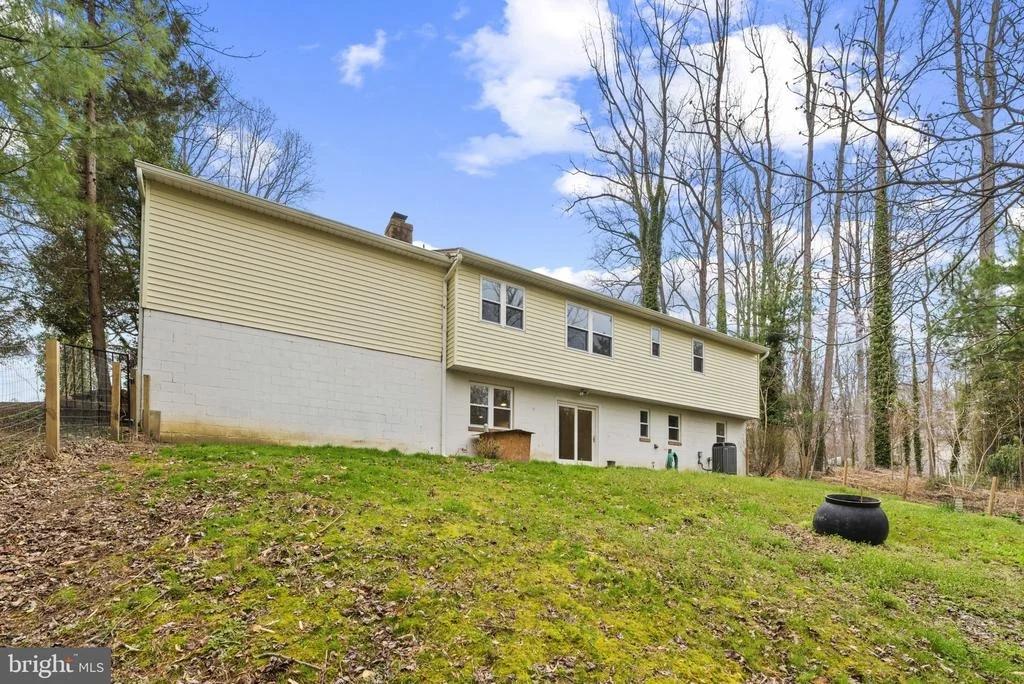 Photo of 9947 BOYDS TURN ROAD