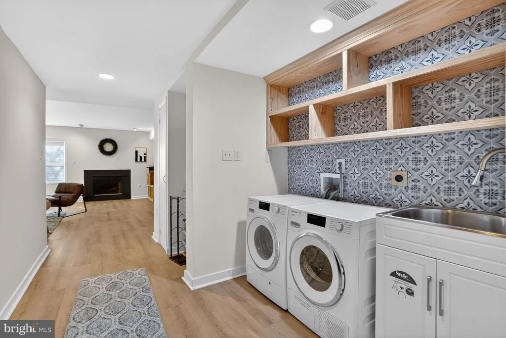 Photo of 2028 BEACON PLACE