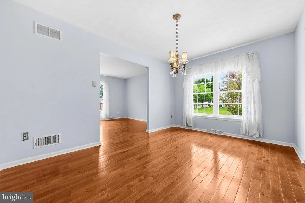 Photo of 704 COLLIER COURT