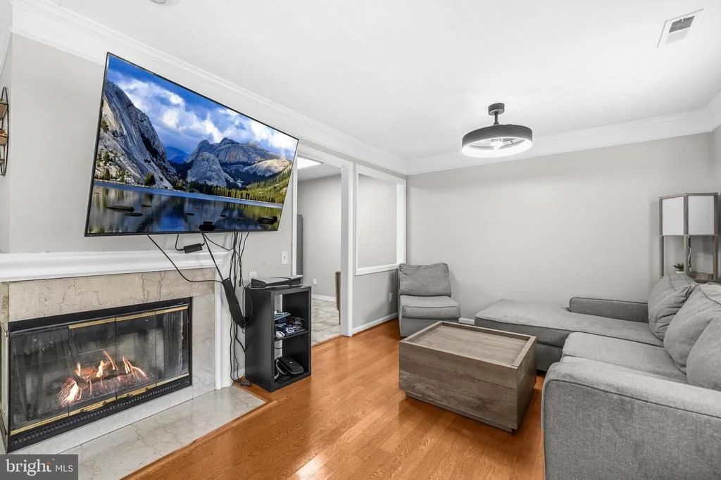Photo of Unit 301 at 21843 BALDWIN SQUARE