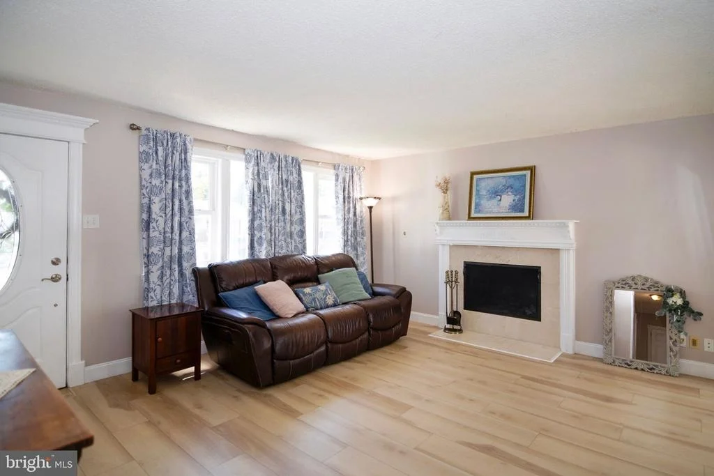Photo of 611 JACKSON AVENUE