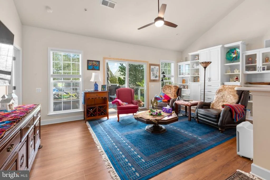 Photo of 6 WHALEBACK LANE