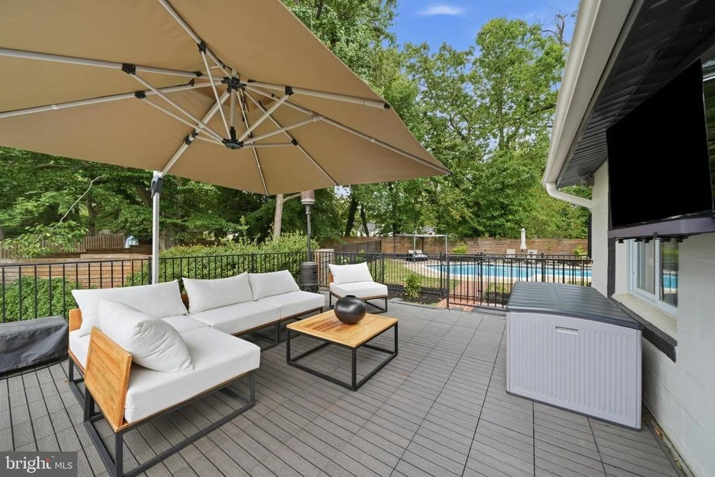Photo of 6410 BUSHEY DRIVE