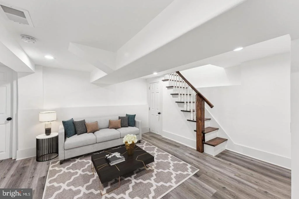 Photo of 2105 4TH STREET NE