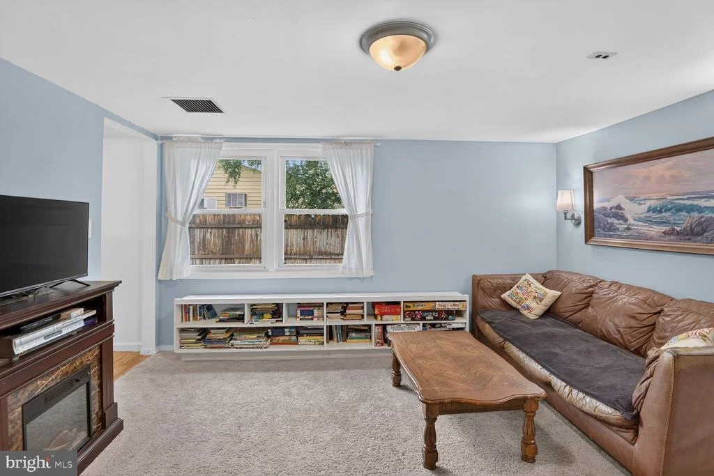 Photo of 12316 MELLING LANE