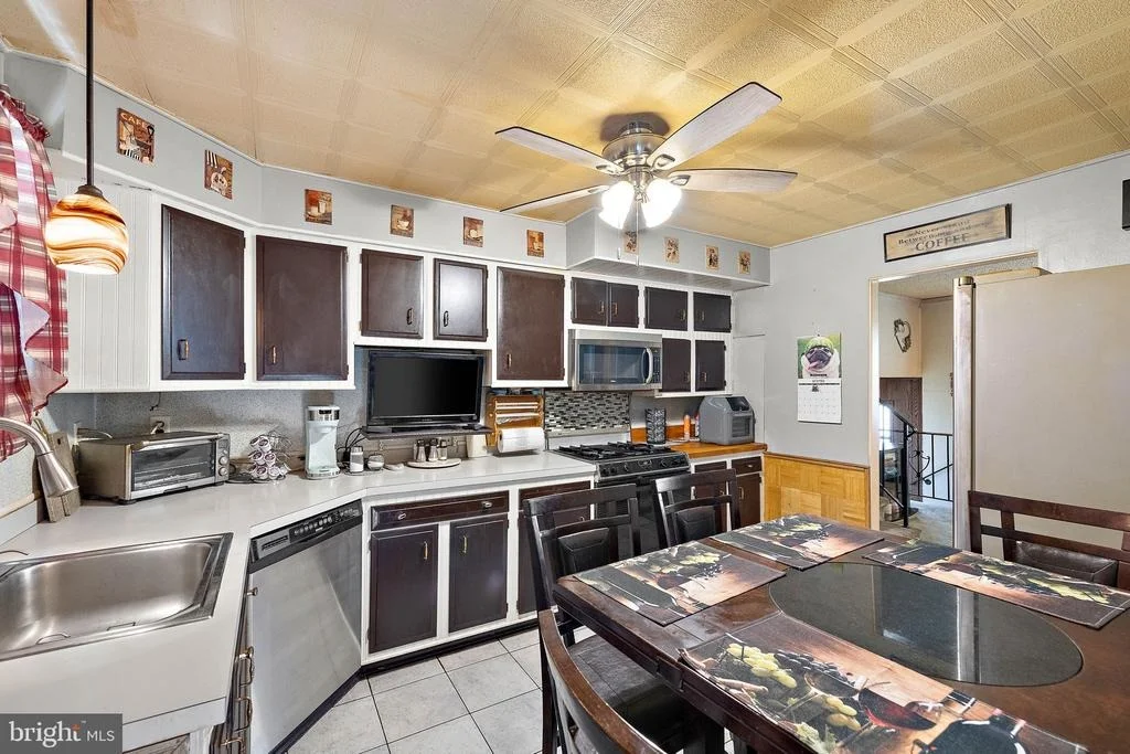 Photo of 8 NEPONSET ROAD