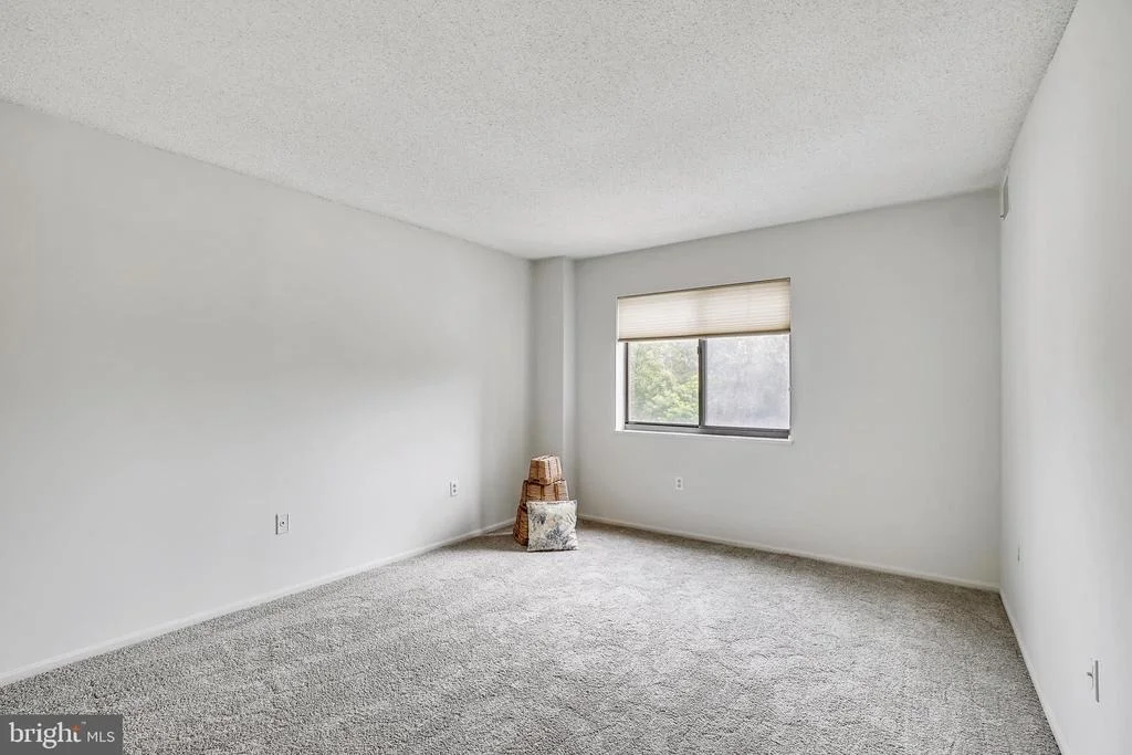 Photo of Unit 3415 at 15115 INTERLACHEN DRIVE