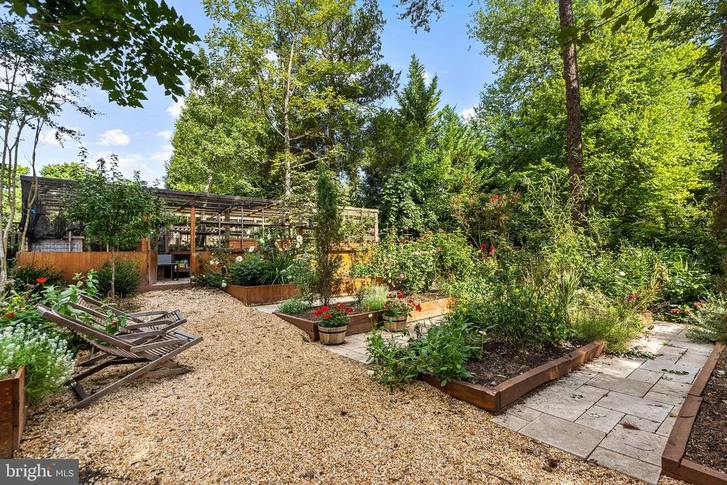 Photo of 11610 KAREN DRIVE