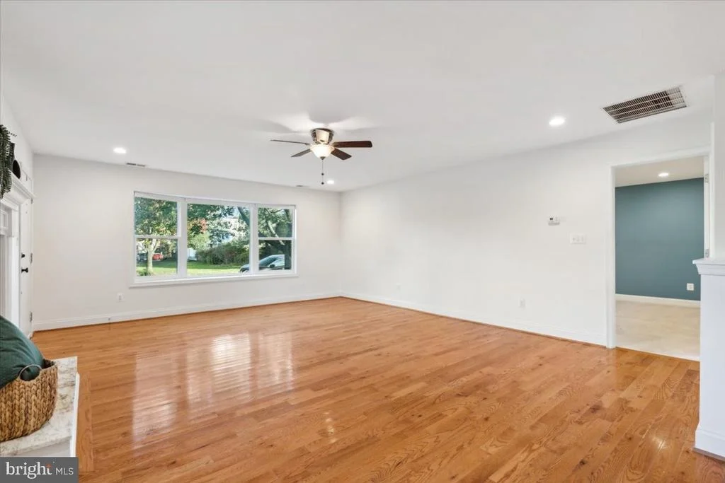Photo of 819 TRAIL AVENUE