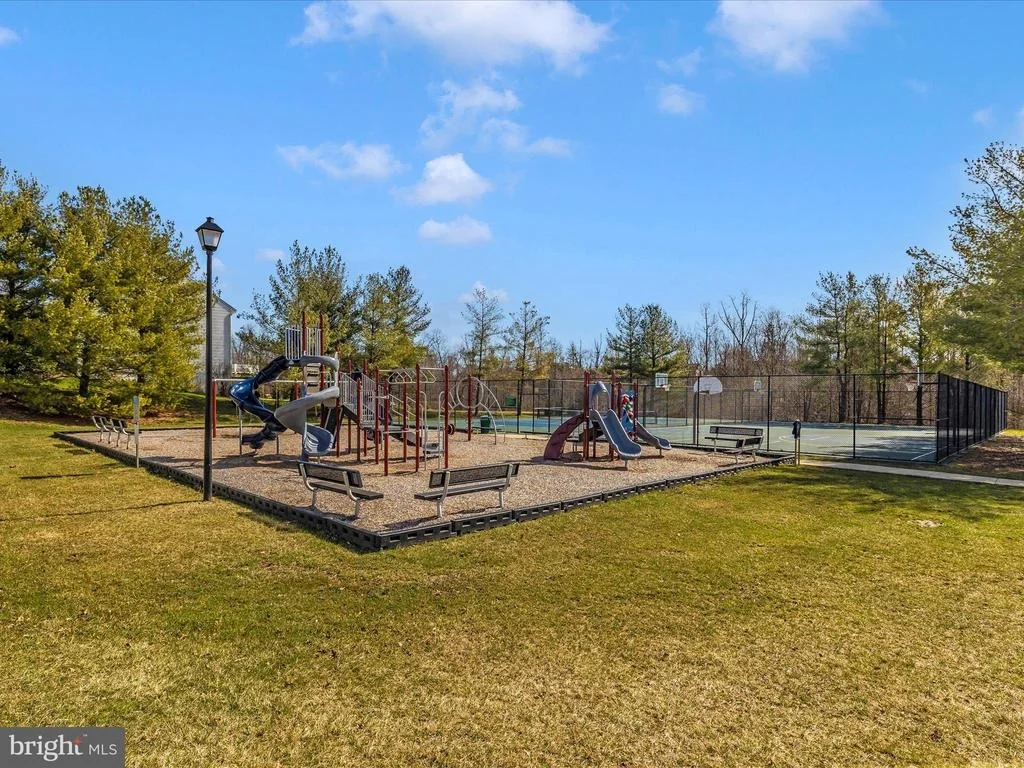 Photo of 1402 MARIAN WAY
