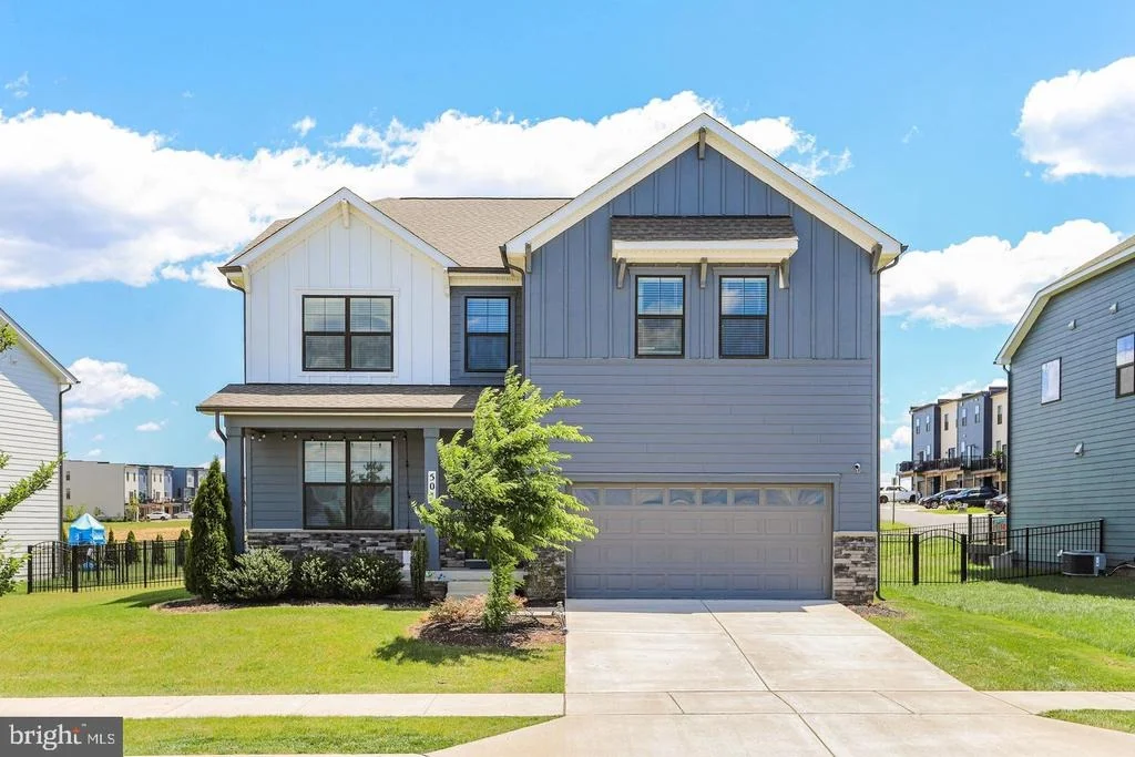 Photo of 504 CARROLL WALK AVE