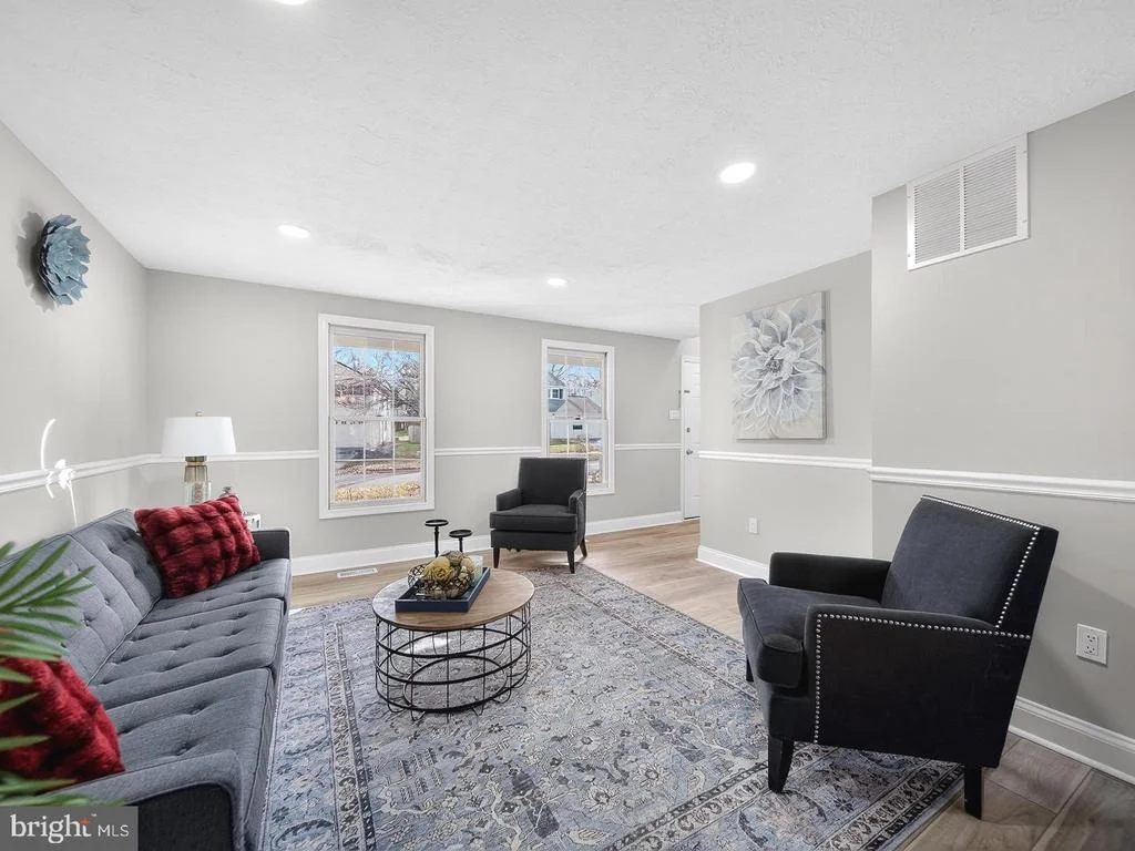 Photo of 18011 SILVER LEAF DRIVE