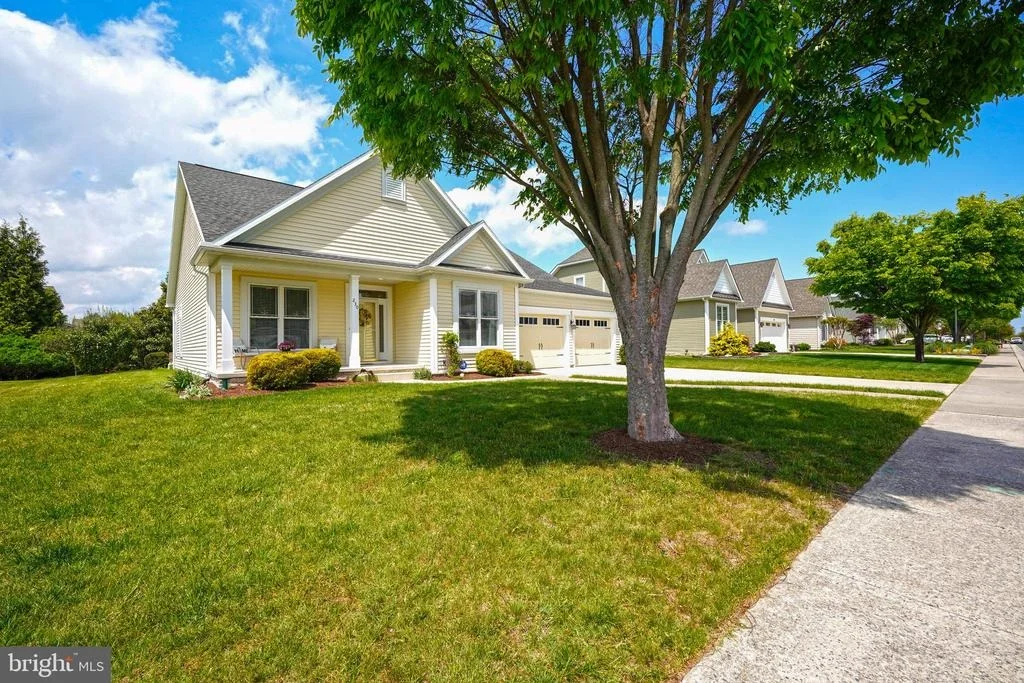 Photo of 230 MARINA DRIVE