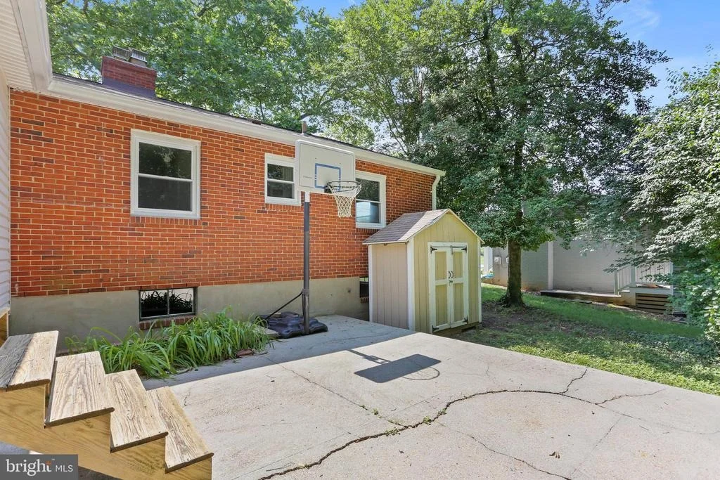 Photo of 1128 W NOLCREST DRIVE