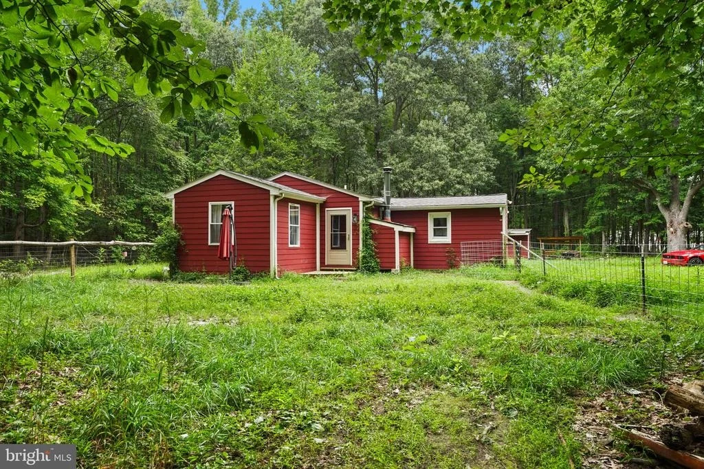 Photo of 4924 KELLAM ROAD