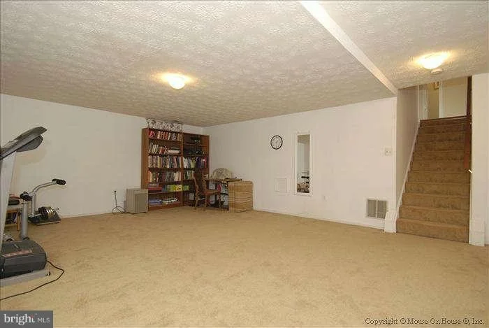 Photo of 901 BALBOA DRIVE