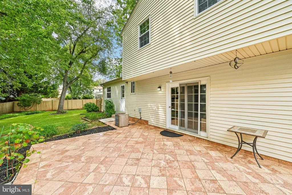Photo of 3012 PEEBLES COURT