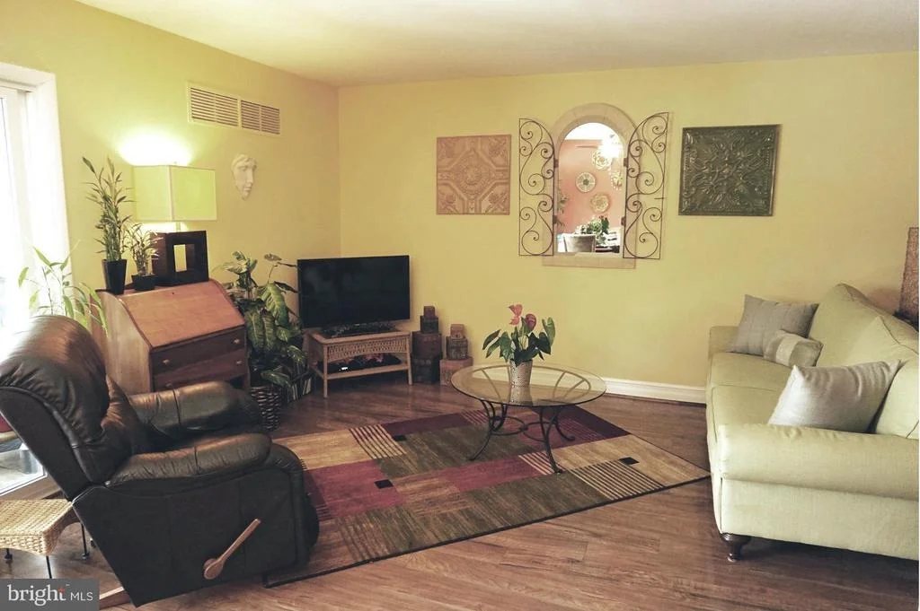 Photo of Unit 32A at 3629 GLEN EAGLES DRIVE