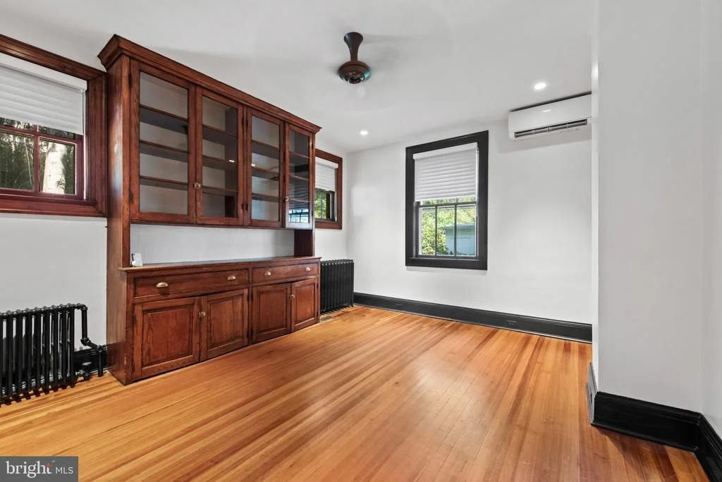 Photo of 504 OVERHILL ROAD