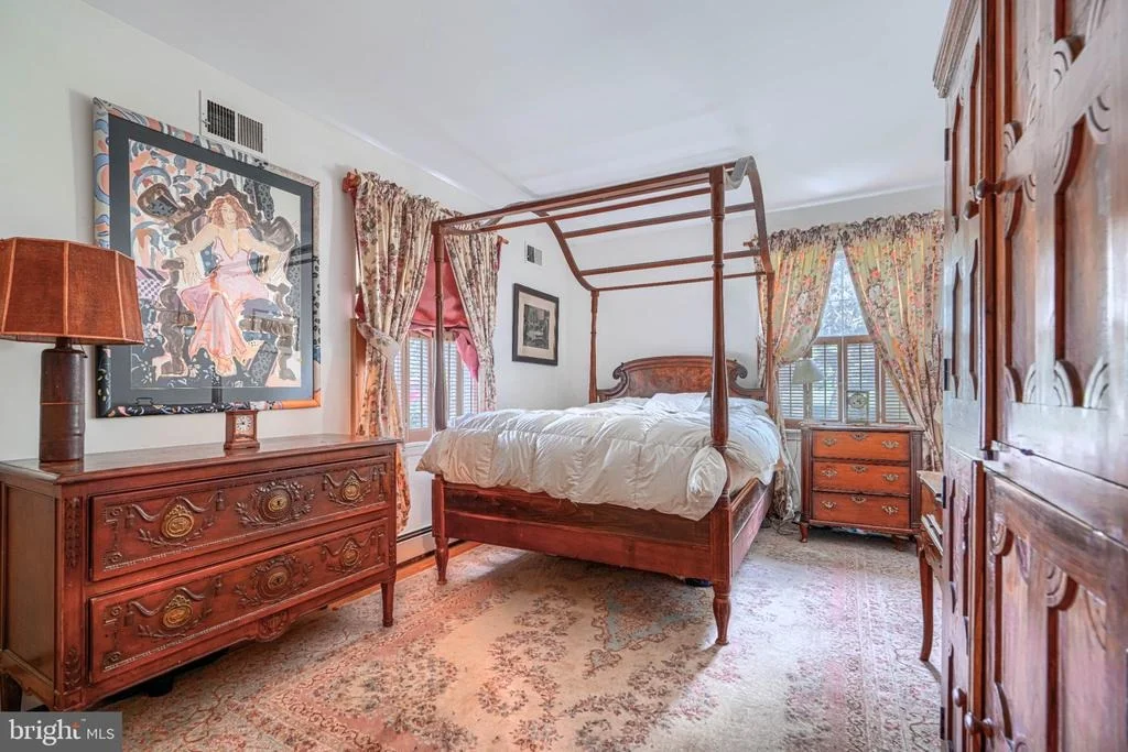Photo of 16331 MARKOE