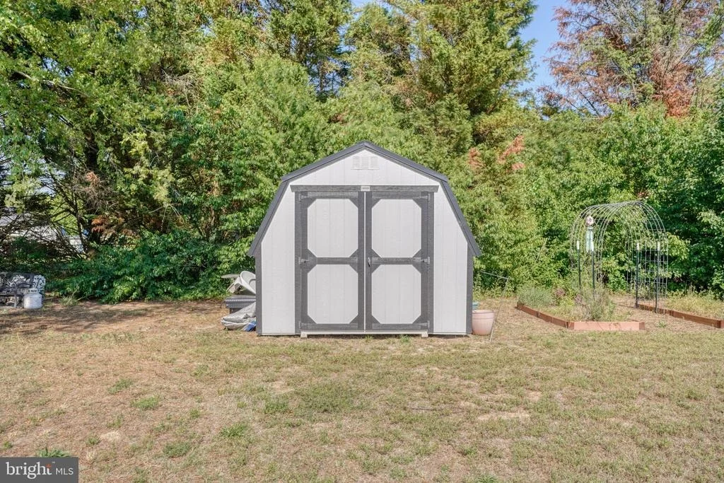 Photo of 6195 WATSON ROAD