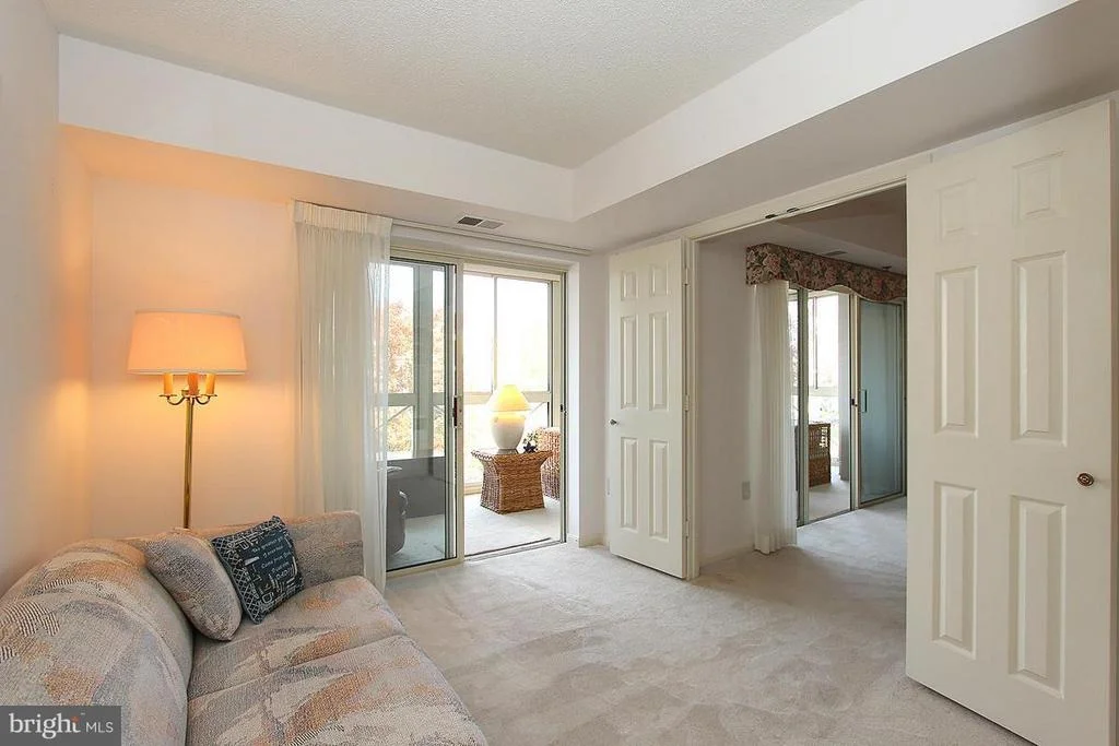 Photo of Unit 304 at 14800 PENNFIELD CIRCLE