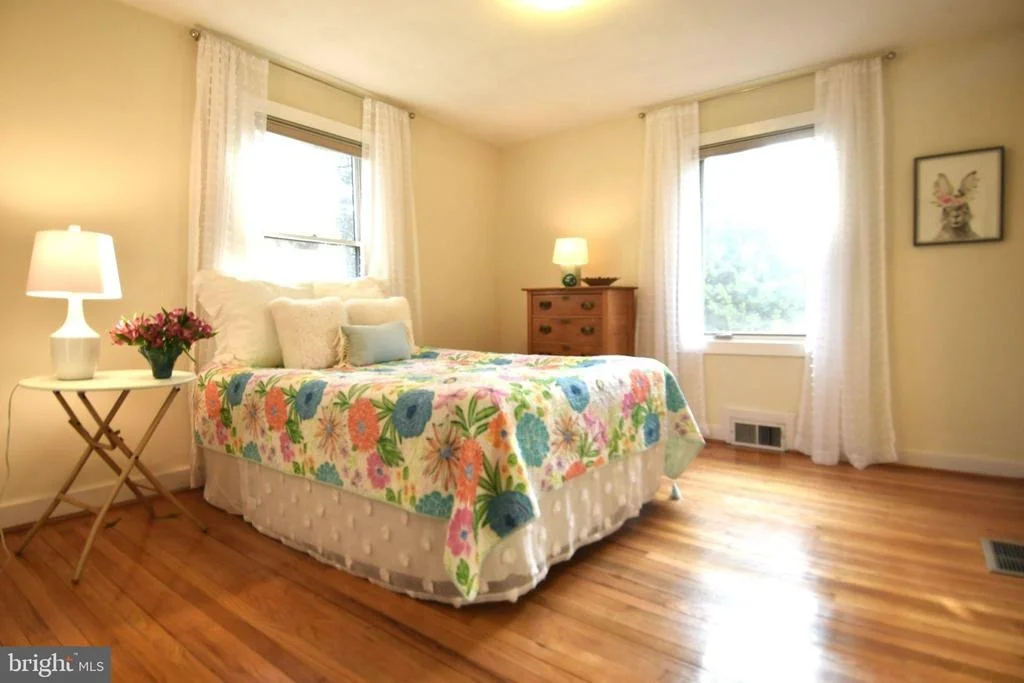 Photo of 1305 MERCHANT LANE